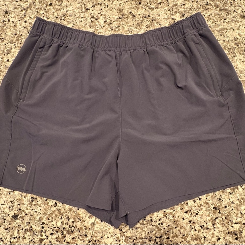 Janji Shorts